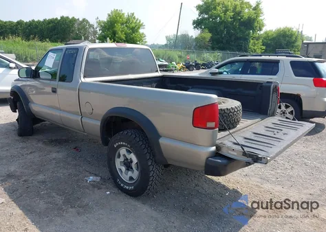 2003 Chevrolet S-10 Ls z USA, uszkodzony, nr VIN 1GCCT19X738149232